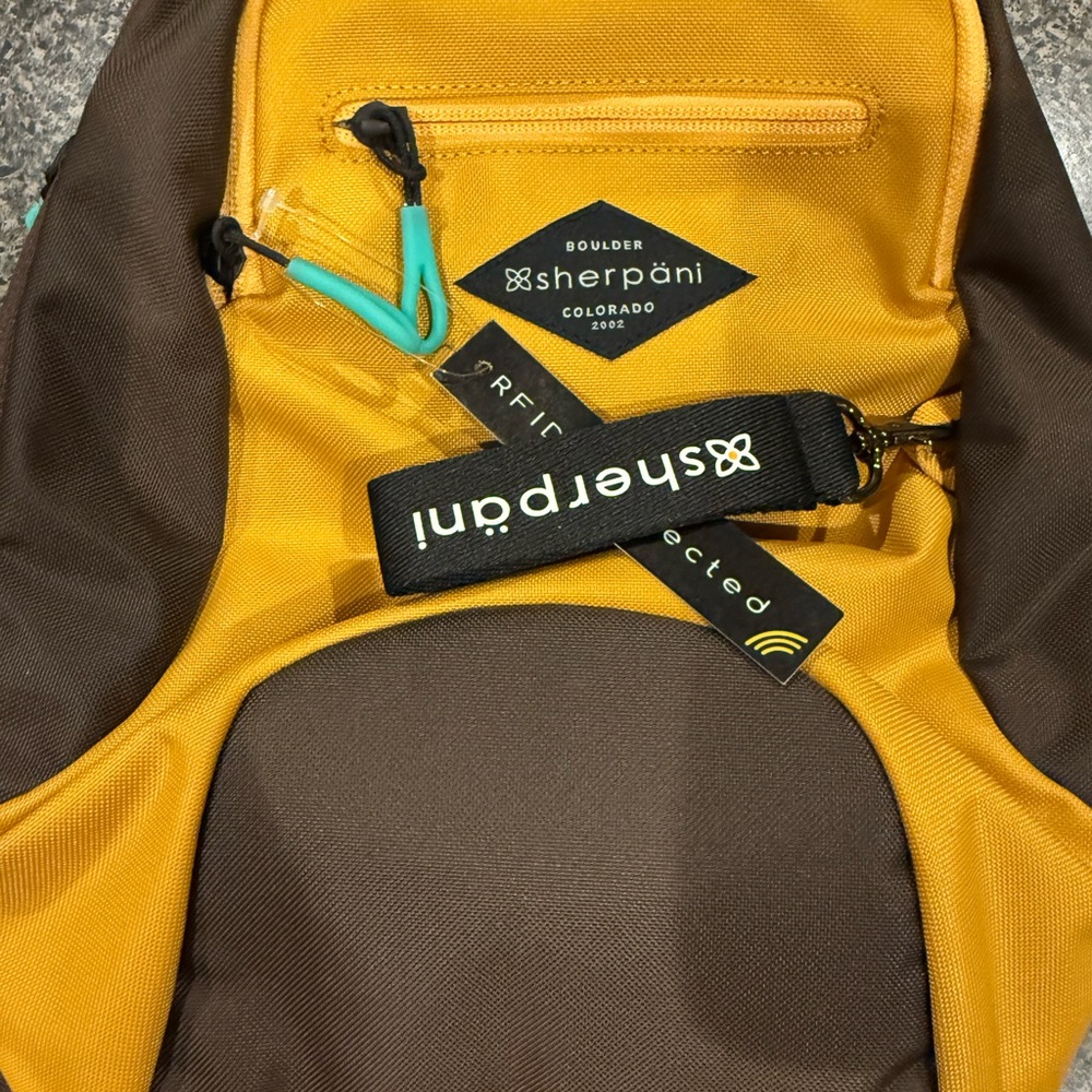 Sherpani Vespa Mini Backpack Travel Bag RFID protection - Picture 3 of 4